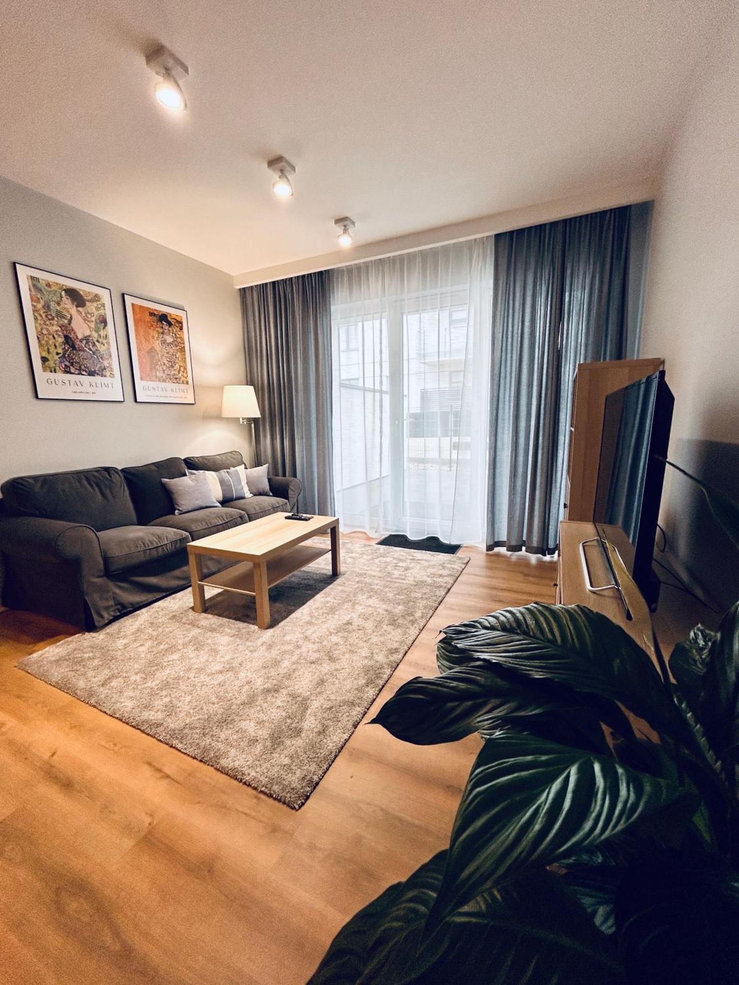 Boleslaviaapartments - Apartament Merci 4, Private Parking Free, Air Condition Boleslawiec  Kültér fotó